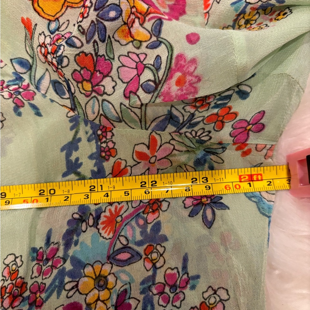 Bila Flowy and Flowery and Sequined Top - Picture 2 of 7